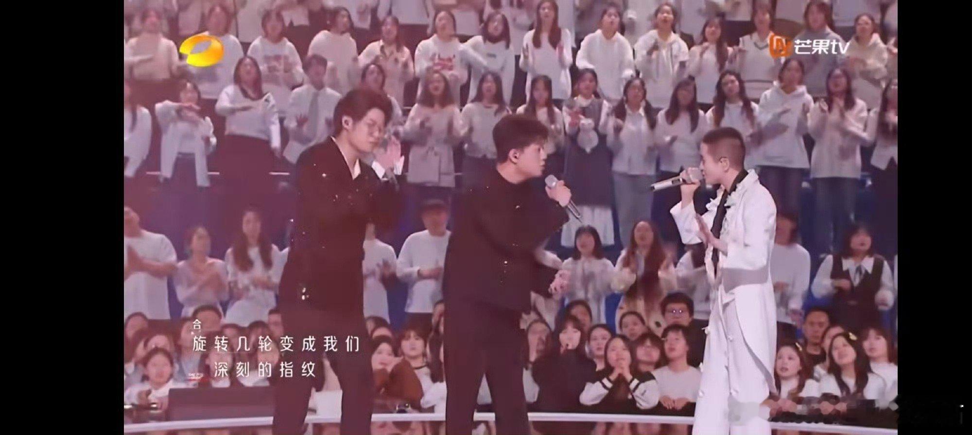 漫才兄弟真的靠指纹上音综了 漫才兄弟之前在脱口秀中演唱过指纹现在真的靠指纹上音综