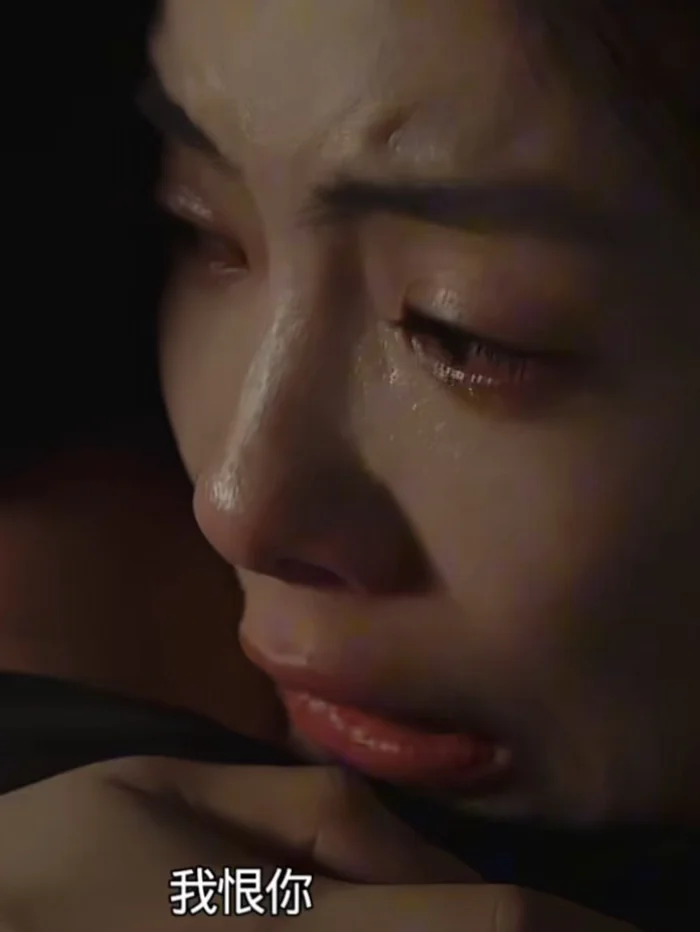 男主男二的所谓深情，不过是自我感动的自私