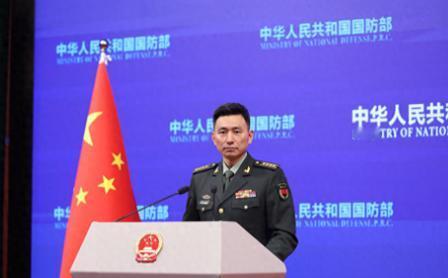 就在特朗普批准出售武器装备给台湾后，中国首次以“武力”威慑美国，中国公开表态：解