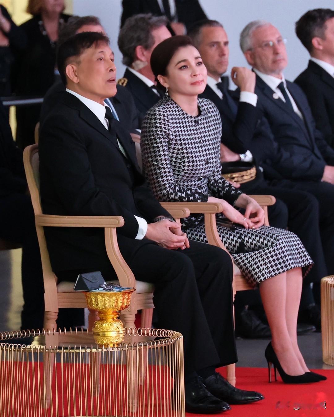 泰王与王后
