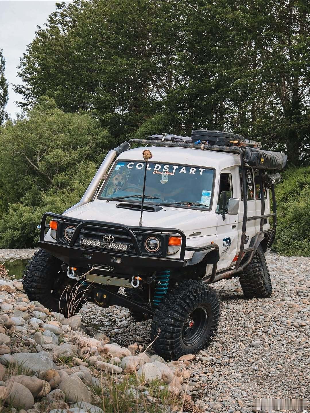 越野车  灵魂和肉体分离的感觉landcruiser70series
