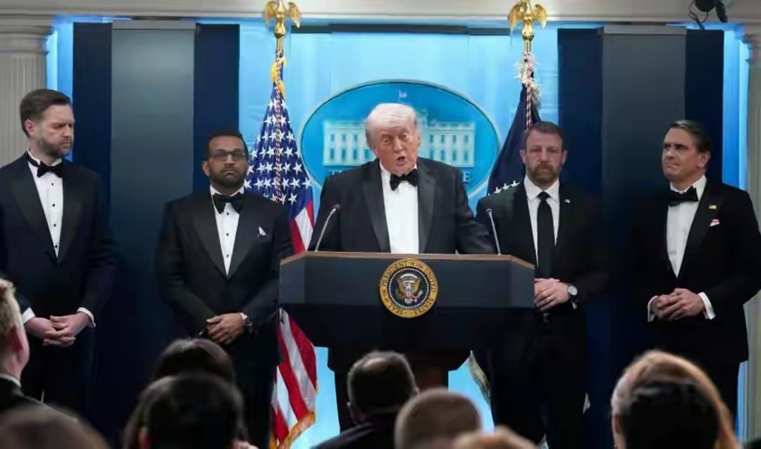 “中国本来能整死我们！”特朗普话风突变，承认美国有求于中国。特朗普的原话是：“中