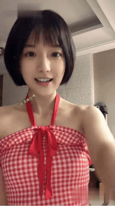 男生能抵抗住这萌萌的女孩吗[笑哭]