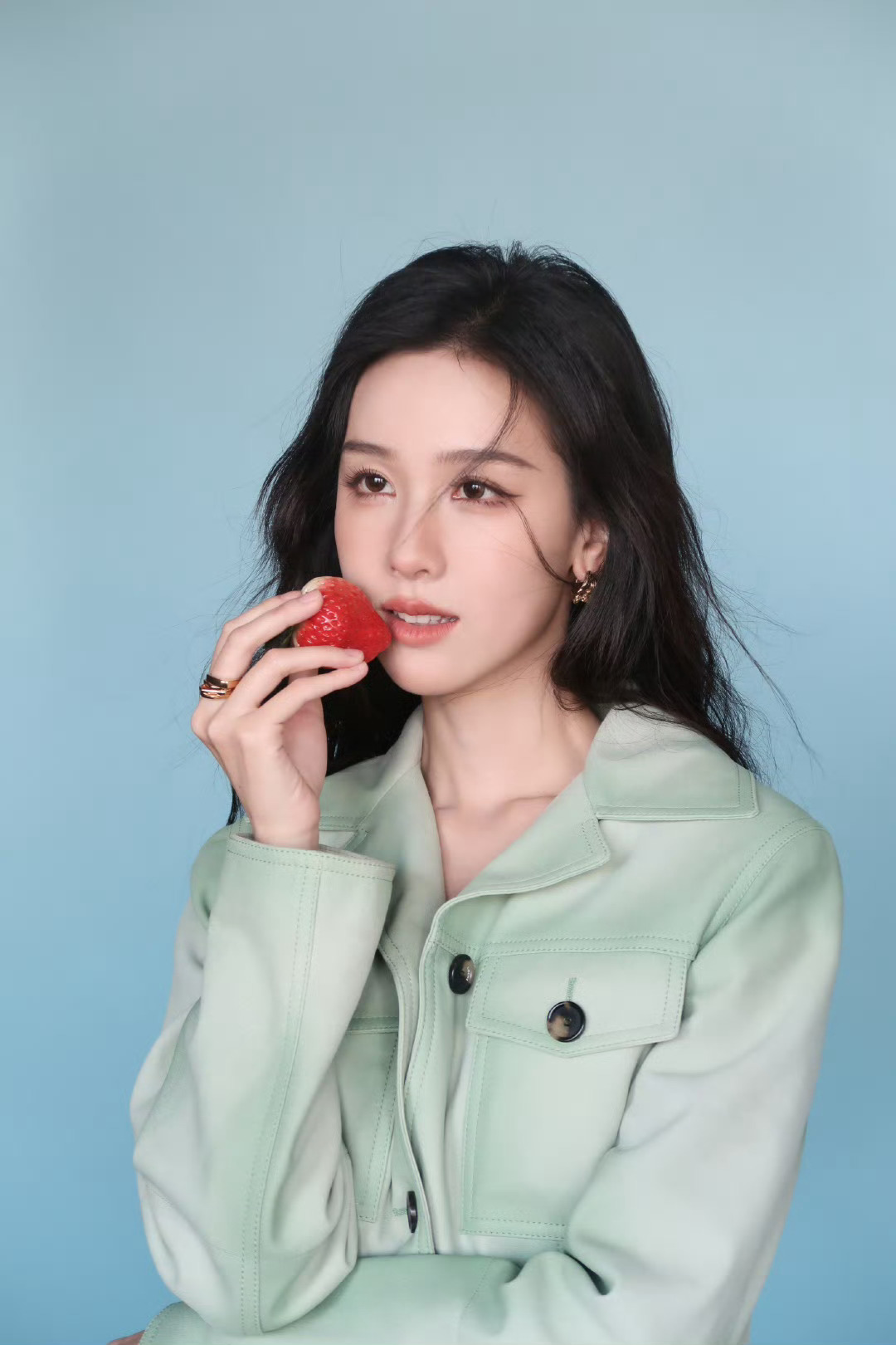 陈都灵新杂志ELLE 