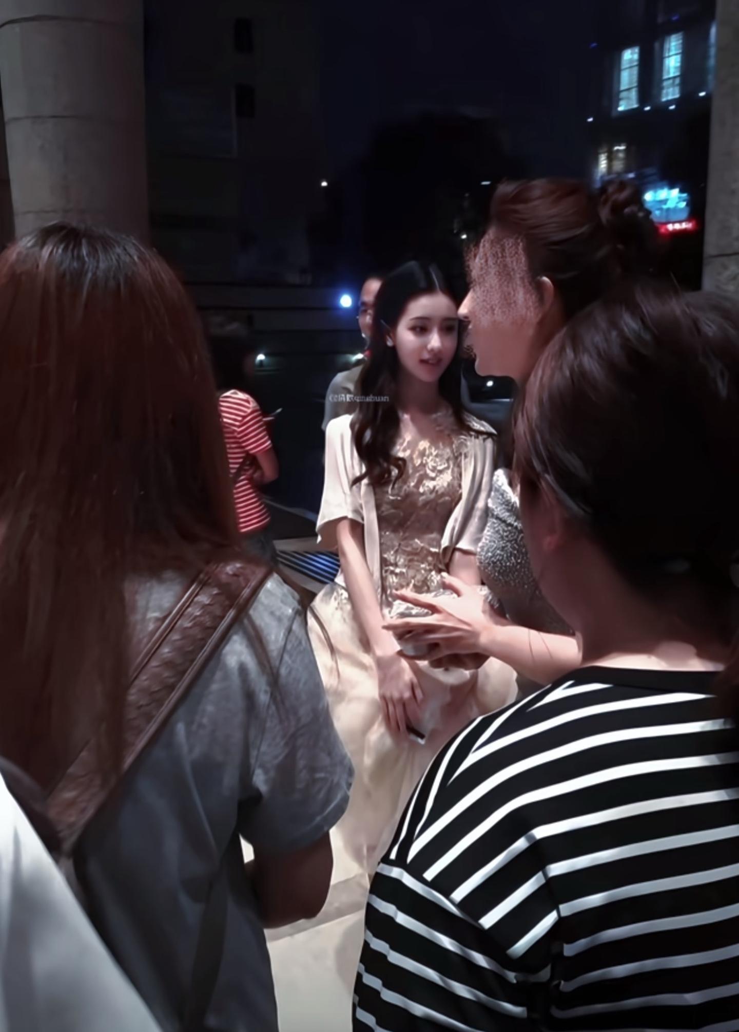 陈都灵的风格内娱独一份  有竹的清香 ​​​