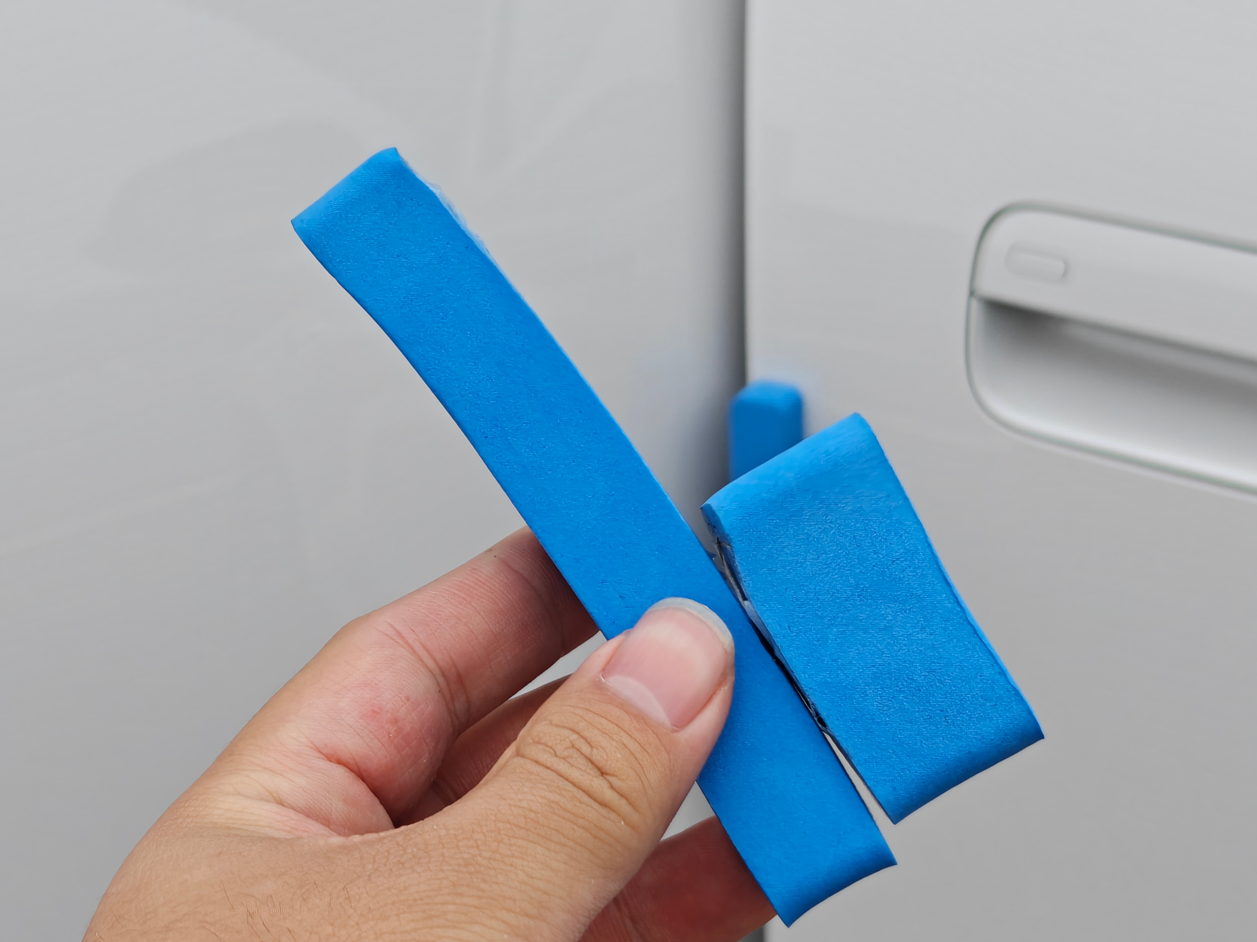 新车到了记得把出厂带的防撞条撕了，影响续航！ ​​​