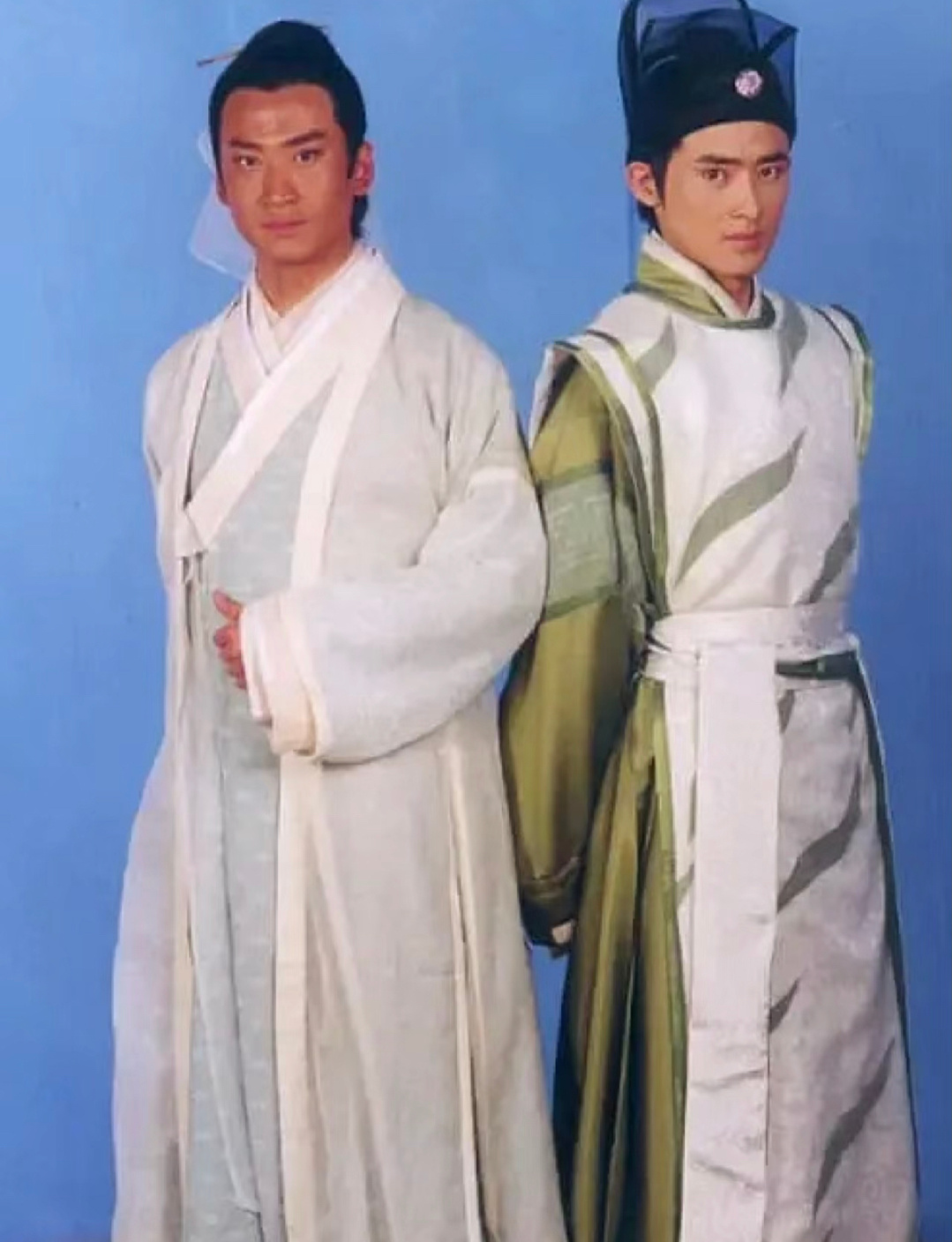 《少年包青天》公孙策的衣服，是植入[跪了] ，两面针这个牙膏还蛮好用的，便宜味道