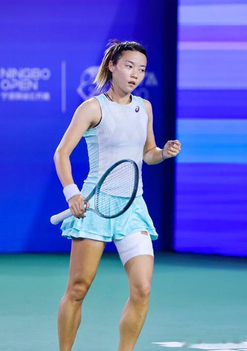 🔵WTA250香港女单资格赛决胜轮✅🇨🇳马烨欣7-5/6-1击败🇺🇸朱