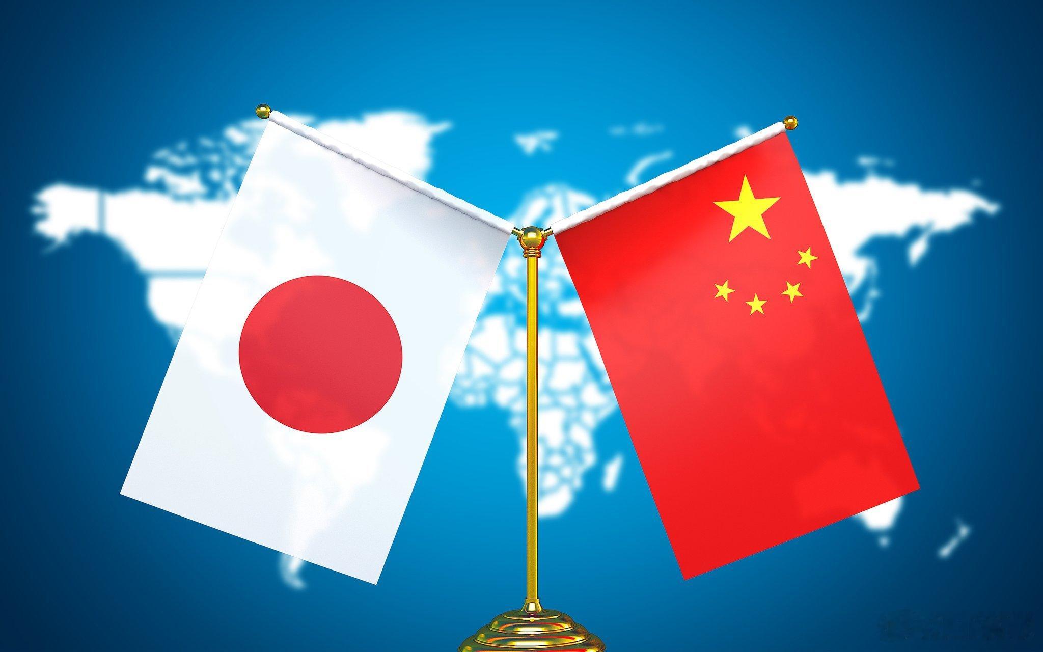 日本终于受不了了，日本贸促会新任会长岩屋毅率先表态，要加速访华行程，要赶紧推进下
