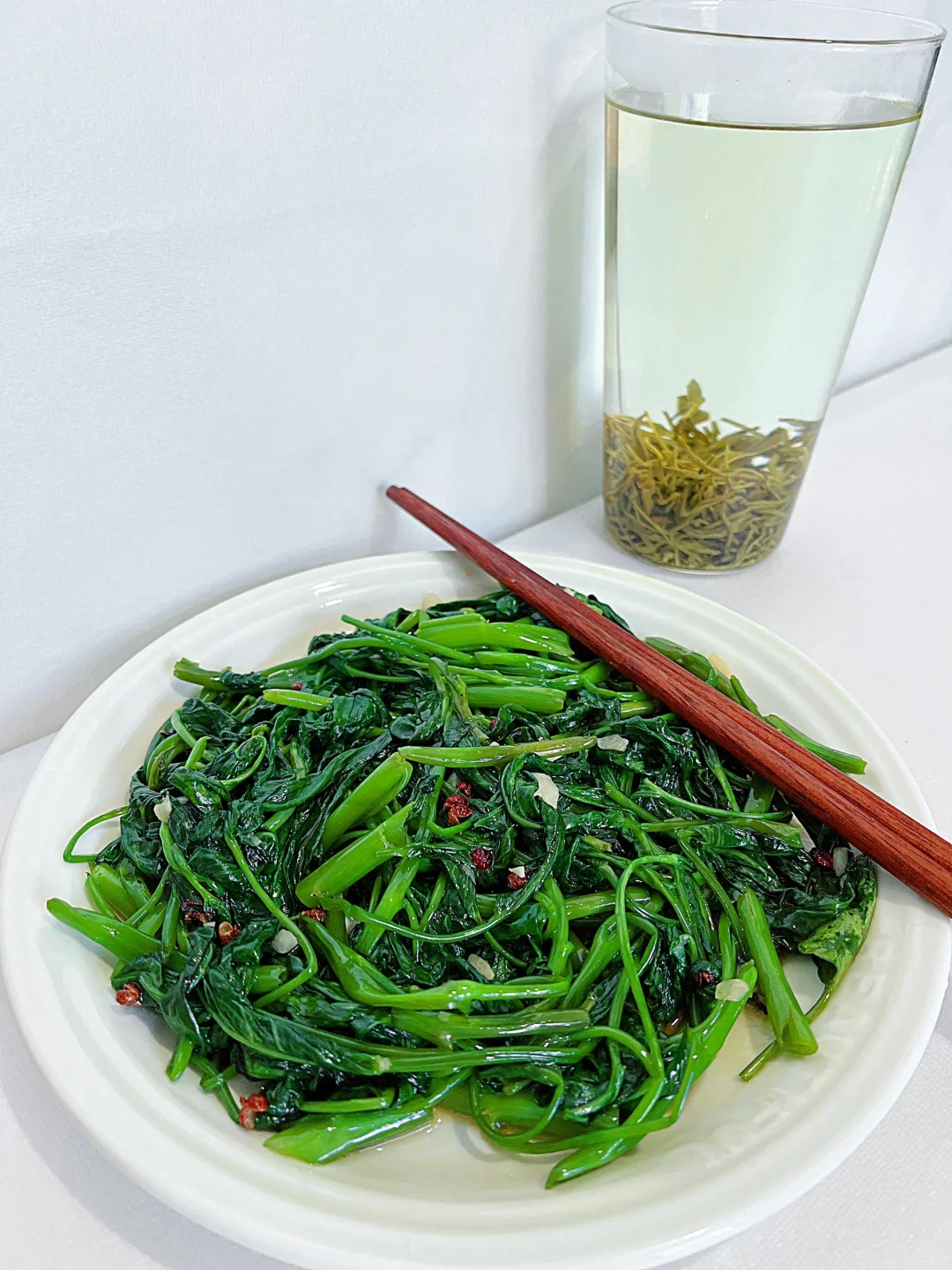 今天吃什么？？宅家自制清炒空心菜（附教程）