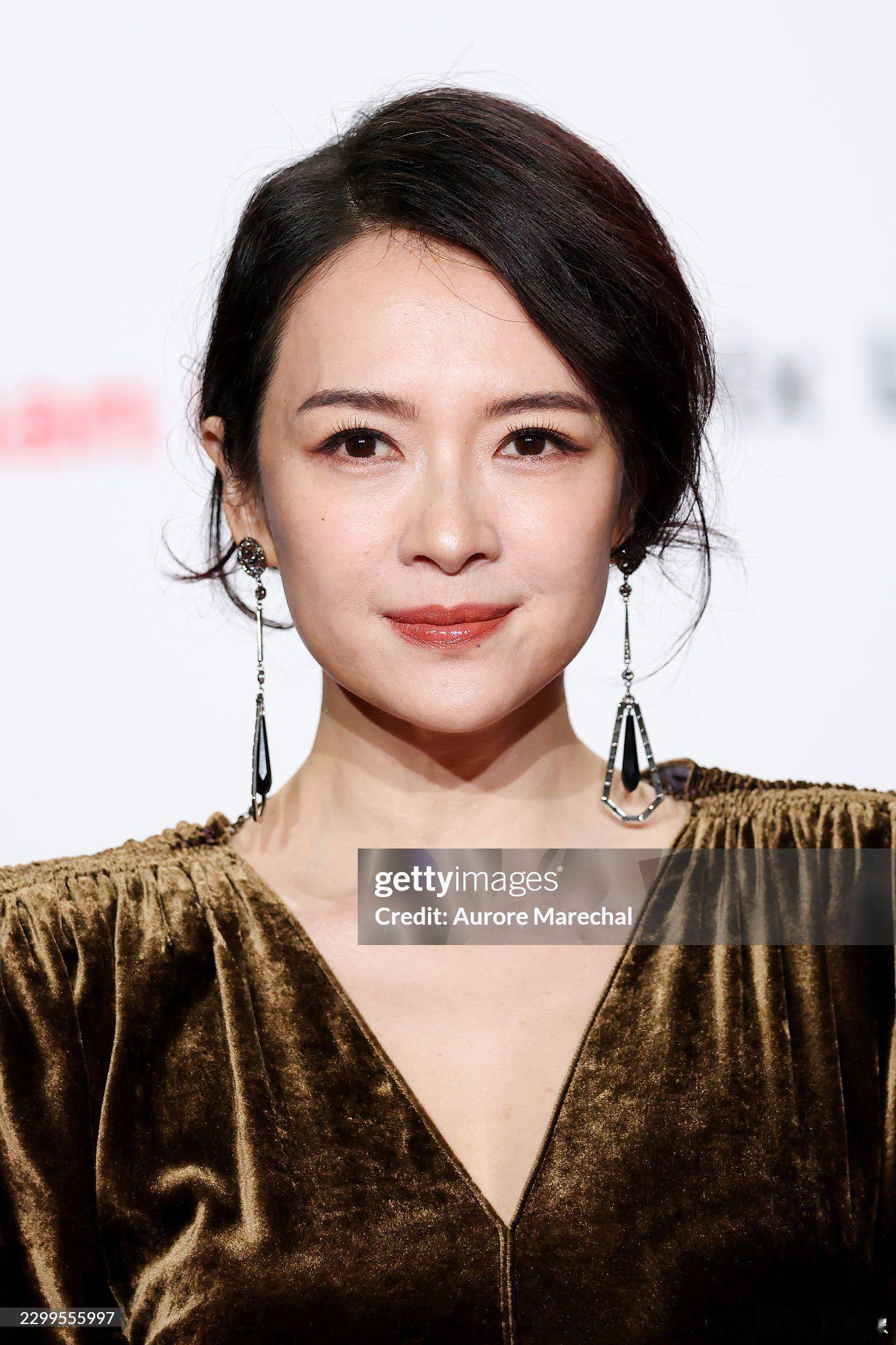 章子怡G社怼脸生图章子怡卢米埃尔电影节生图 章子怡G社生图太能打了，完全不惧怼脸