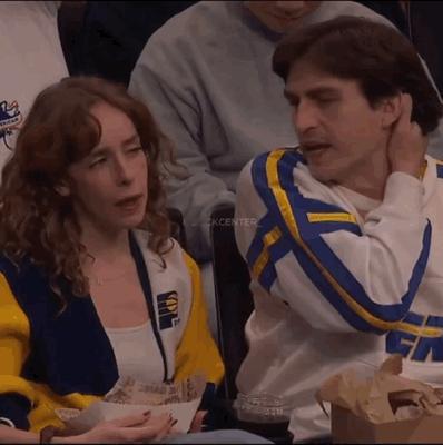 这谁啊，一直喋喋不休的。