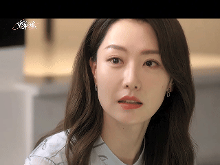 钟汉良新剧给白月光找了个代餐 《亦舞之城》冯睿的操作太迷惑了！带佩妍试婚纱偶遇谭