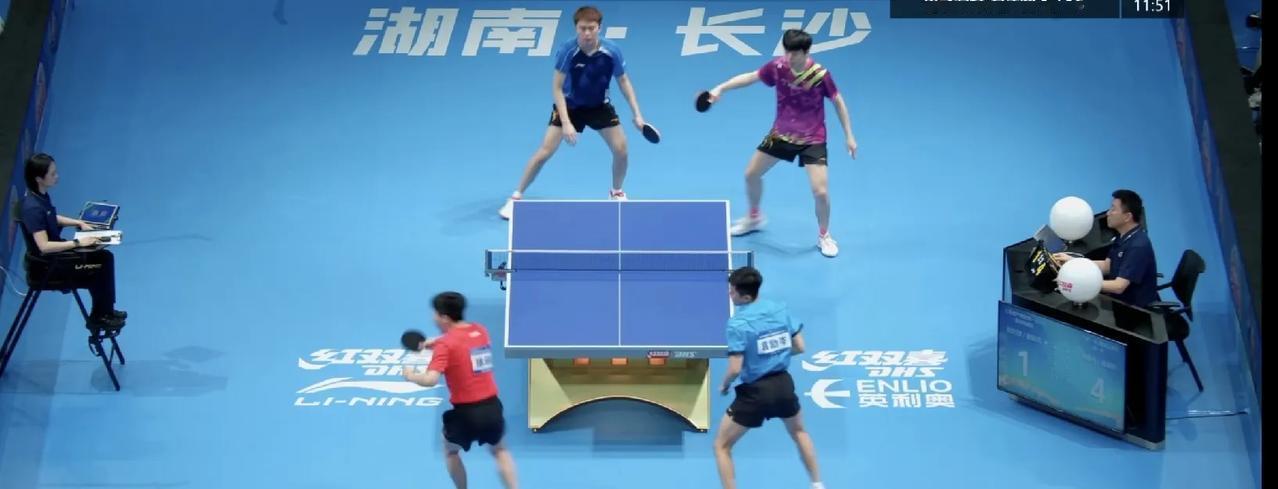 全国乒乓球锦标赛男双1/16决赛：
袁励岑/徐瑛彬大比分3：2胜赵钊彦/谢聪凡，