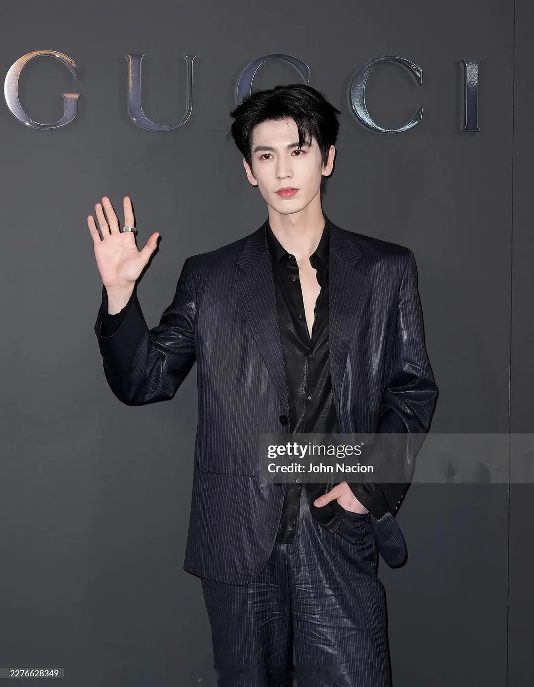 张凌赫GUCCI大秀G社生图Gucci大秀 张凌赫随时带着自己的阿贝贝张凌赫被保
