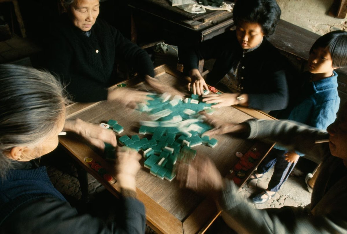 搓麻将的三代人，澳门，1969年 