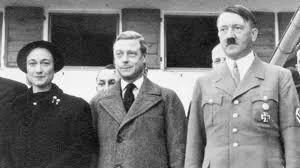 爱德华八世和他的妻子沃利斯·辛普森于1937年10月12日在克罗斯因纳奥登堡会见