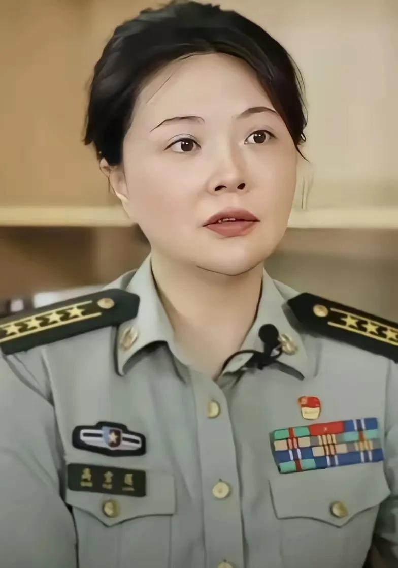 西部战区审计员高雪莲在16年核查油料中，不仅核查出军油被倒卖的内鬼，更为前来核查