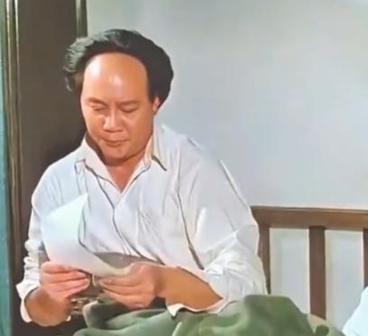 一生择一事！古月倾尽二十七载，演活伟人风骨与家国情怀
 
古月被叶剑英亲自选定为