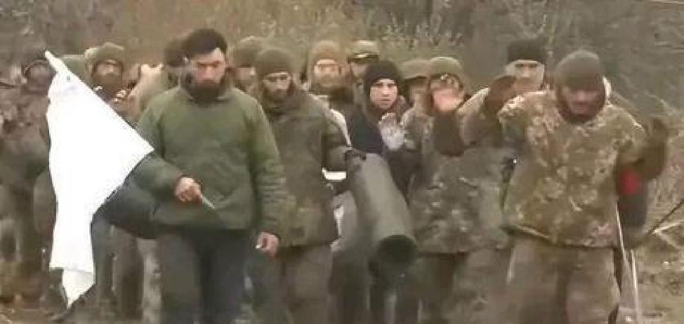 快讯！快讯！
 
乌克兰总统泽连斯基突然宣布了。
 
按乌方11月中旬的公开表述