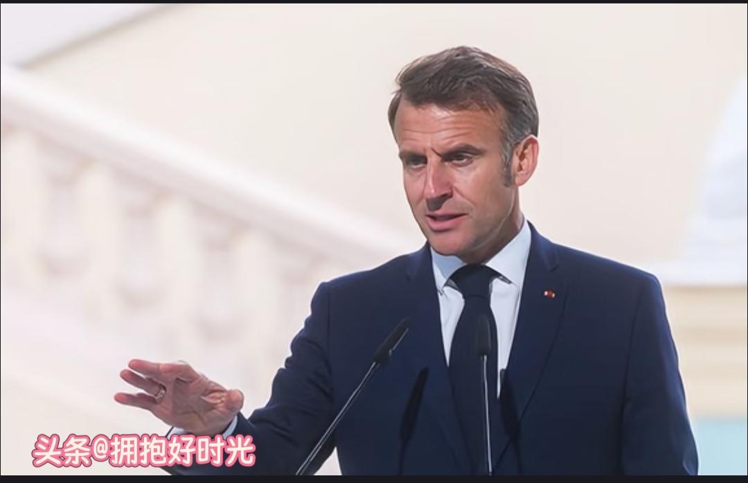 快讯！快讯！
马克龙彻底失宠！支持率崩到25%，年终演讲收视惨淡遭碾压

法国政