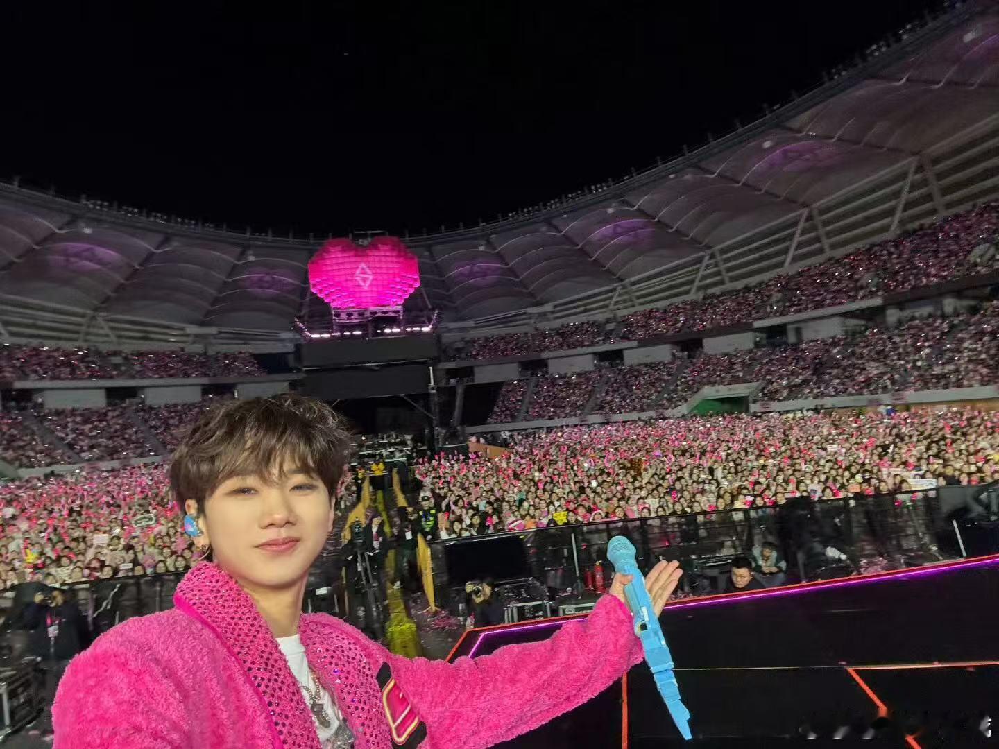 汪苏泷[超话]  汪苏泷新年祝福  2025辽视春晚  辽视春晚星光熠熠，汪苏泷