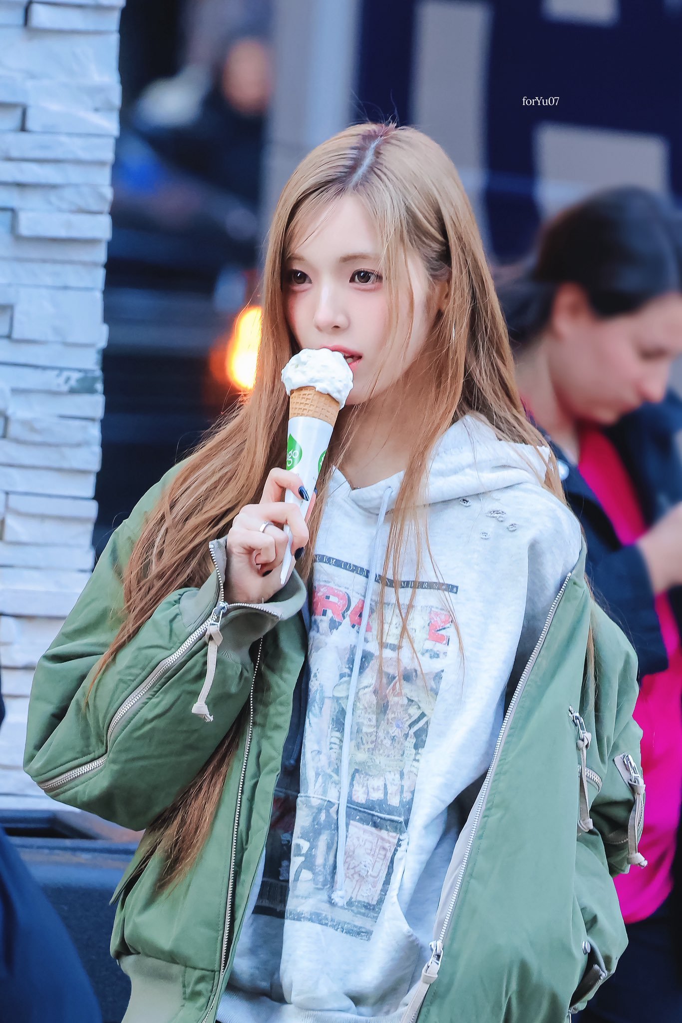 街拍女神来的🍦.