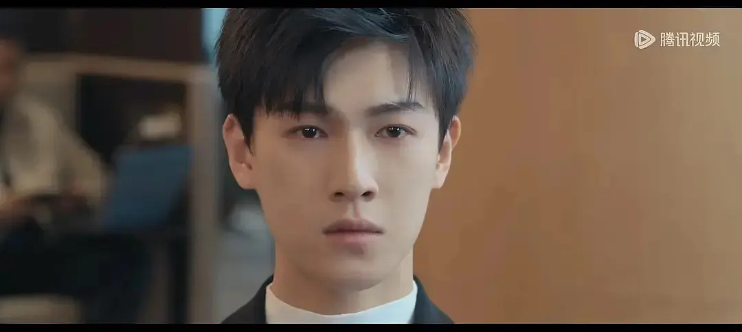 怎么感觉李昀锐没有男主气质 ​​​