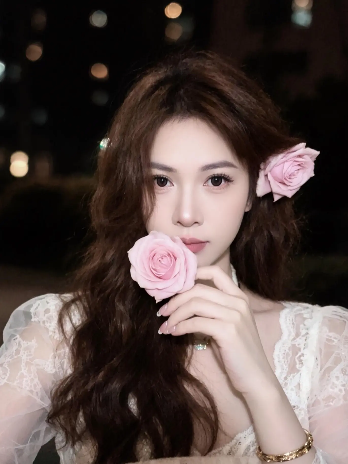 温柔御姐 氛围感美女 氛围感女神 清纯玫瑰 玫瑰花一样的女孩