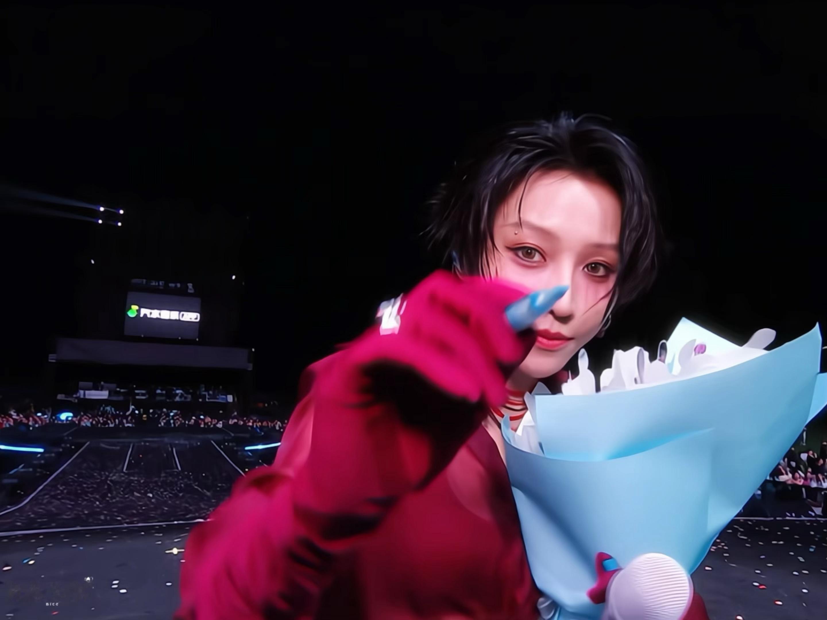 美美珍藏这个镜头签✍️🤲🏻刘雨昕 