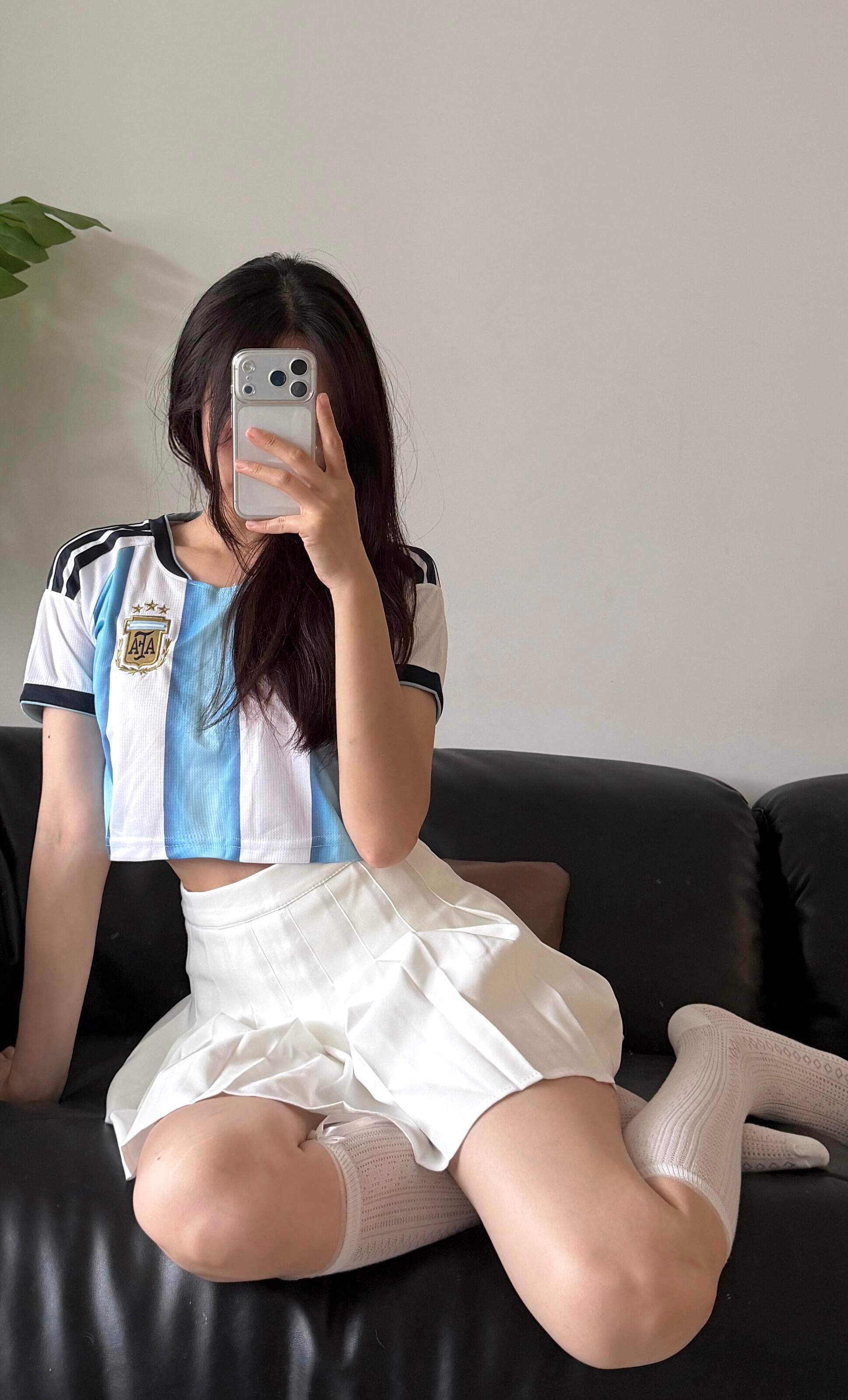 是足球⚽️女孩呀～ 