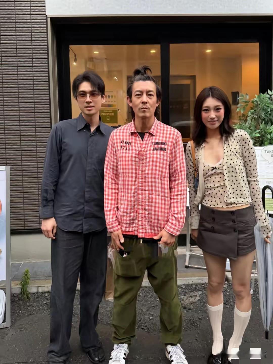 陈冠希，引发热议。

7月30日，46岁的陈冠希，冲上热搜，没想到，退圈许久的他