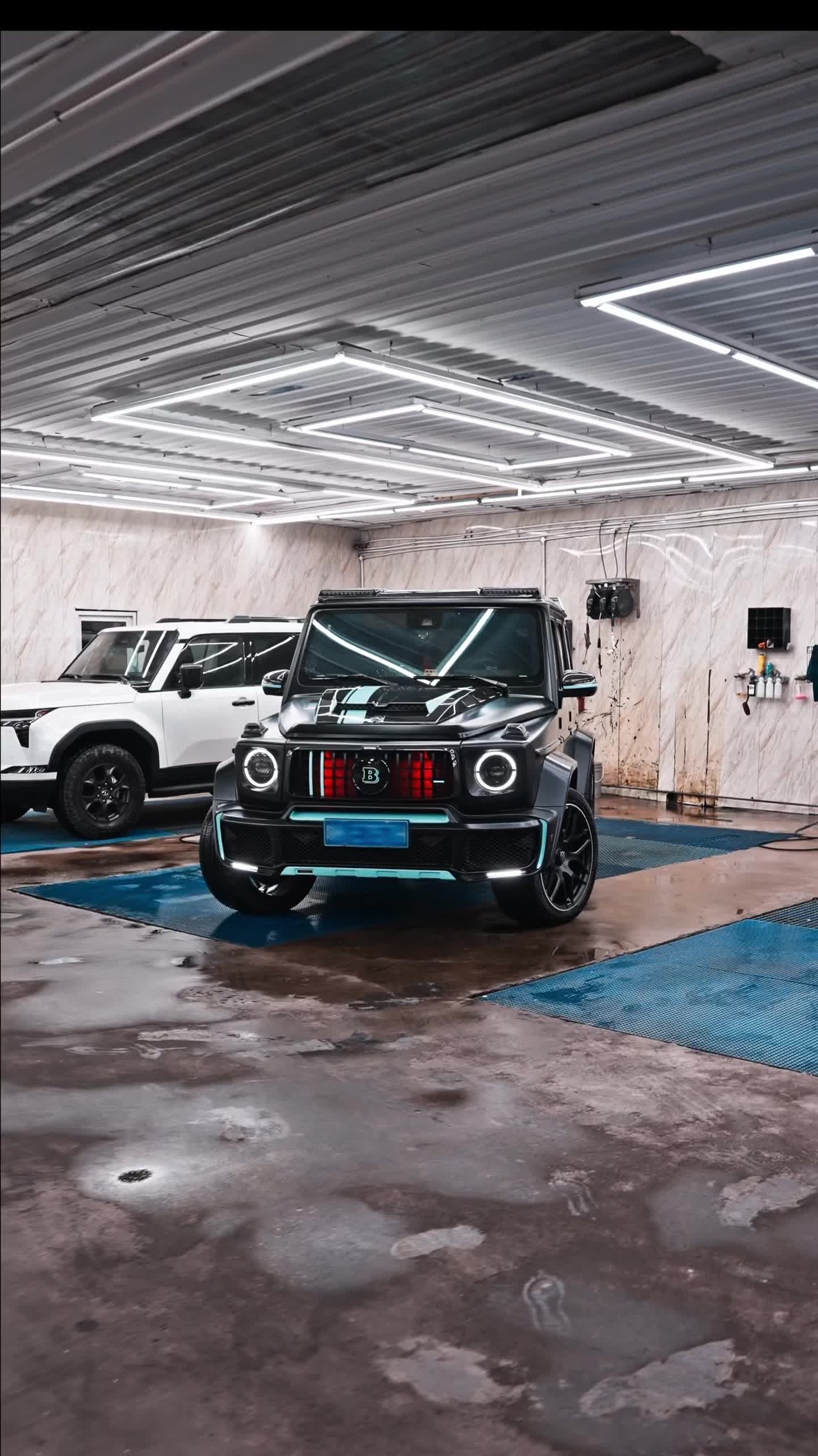 奔驰g63