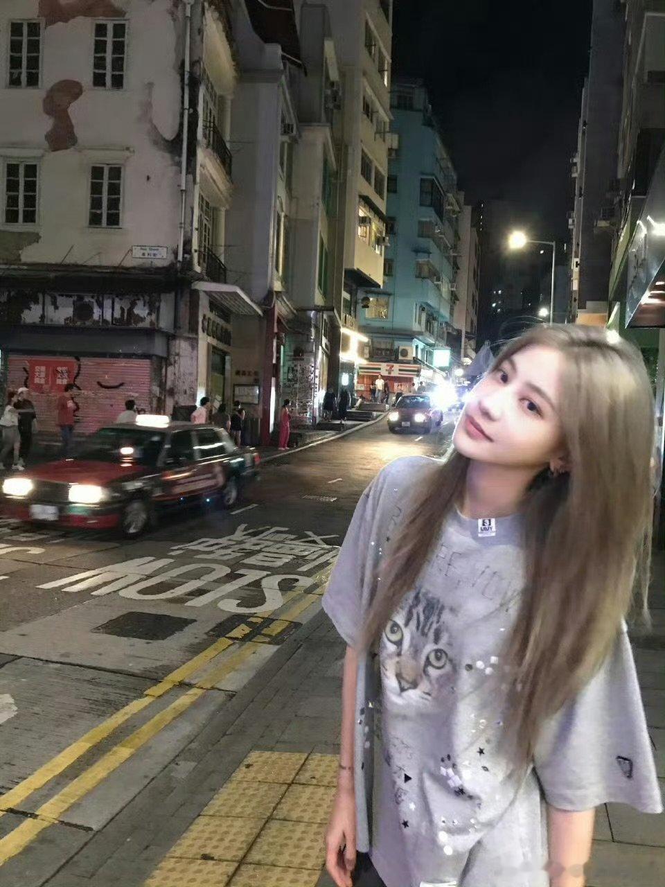 希林娜依高贴脸开大袁一琦袁一琦被希林娜依高整红温了综艺有她们俩真的热闹，随时随地