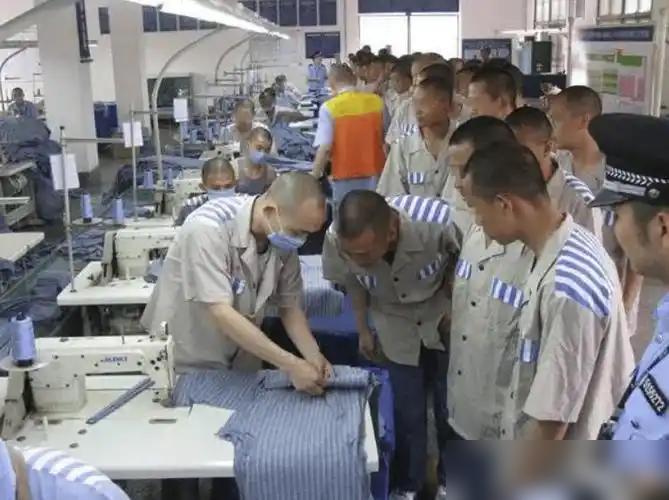 为什么很多罪犯说现在的牢越来越难坐了？

“难坐”这两个字，先得分清是在说什么。