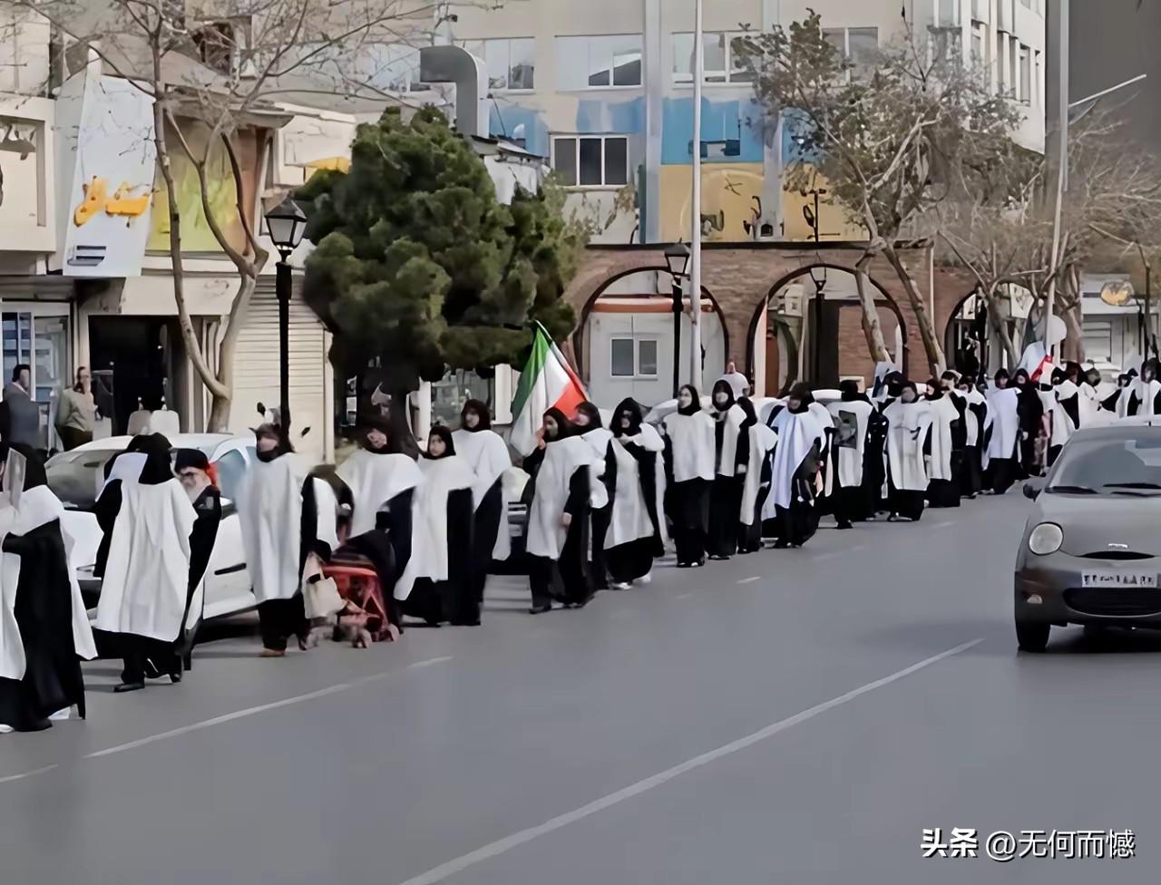 老特现在也很棘手，也许他做梦都没有想到，在解决掉哈梅内伊之后，伊朗会做出如此强烈