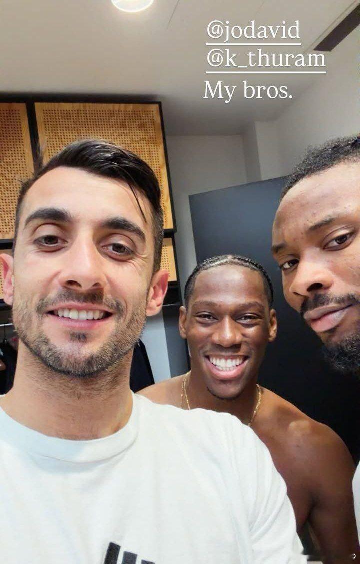 铁头哥：“我得到秘密线报，尤文图斯内部对意大利媒体造谣戴维无法融入球队的事情非常