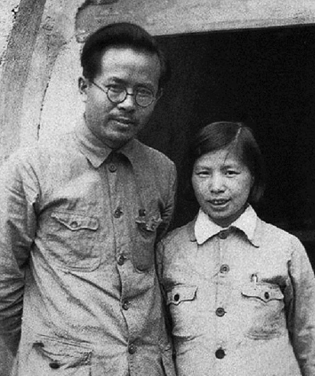 毛主席在开国大典之前明令禁止任弼时参加，任弼时可是被称为中共五大书记的啊，为了中