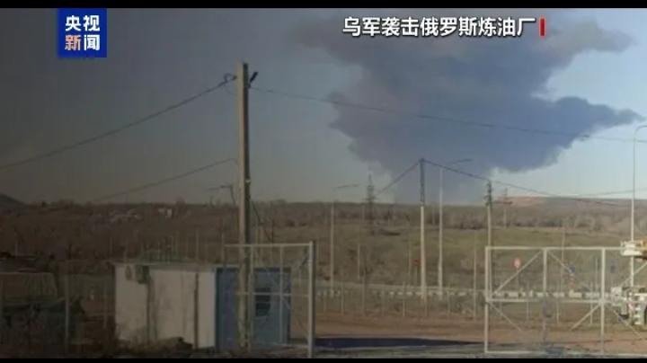 俄乌战场攻防对轰！俄控顿涅茨克定居点，狂炸乌关键设施；乌反手用风暴之影精准暴击俄