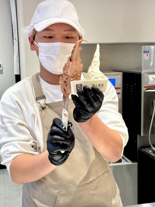 请问：野人先生 你是不是膨胀了？？