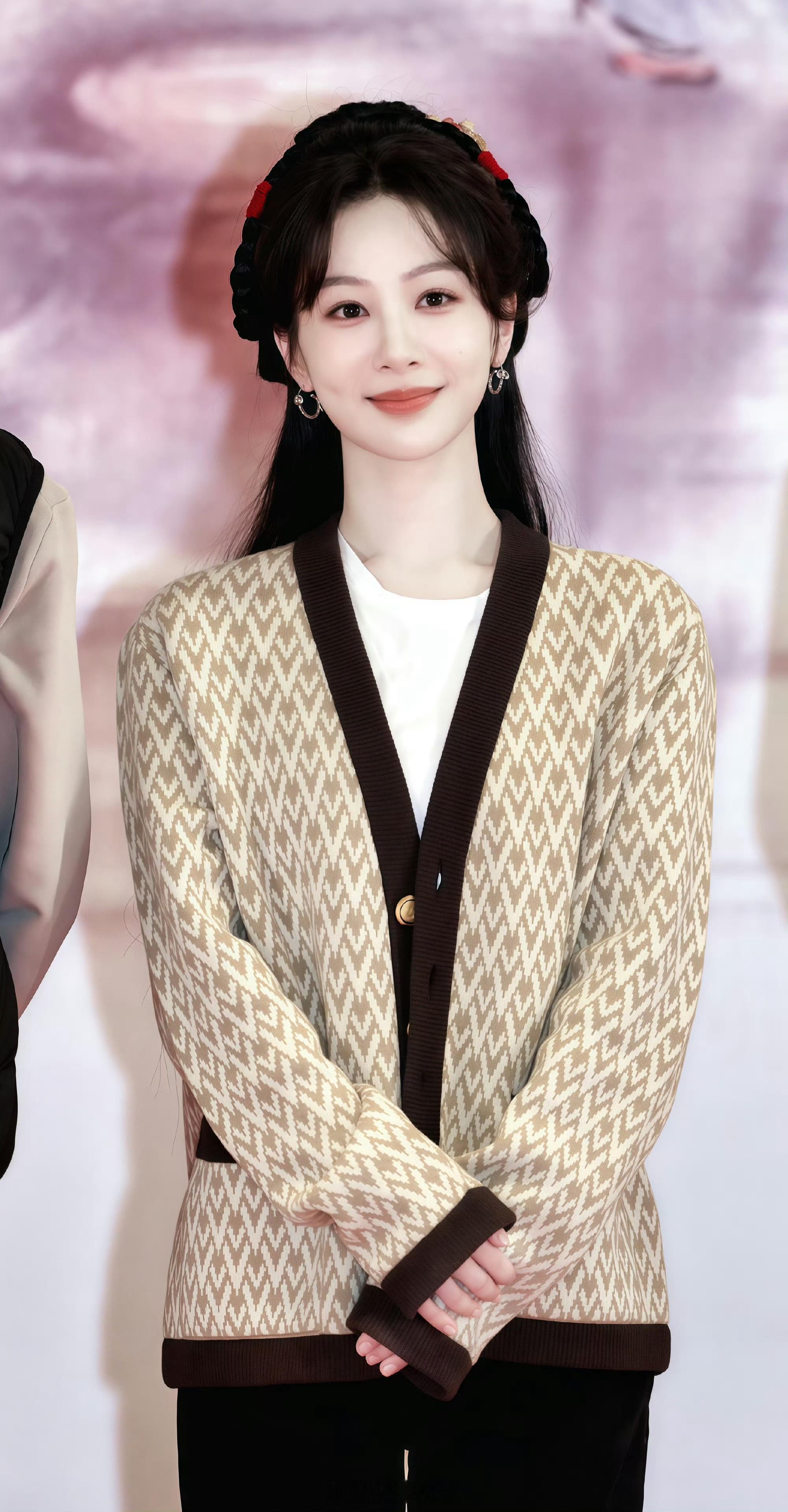 杨紫韩东君身高差  软糯糯的紫妹❤️ 