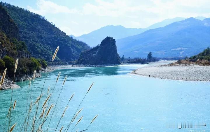 叠叠山峦夏色浓/片片枫林晚色佳