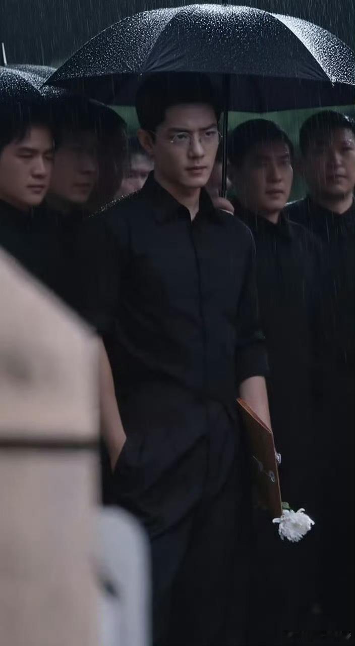 肖战谍报上不封顶 我的天呐，少白[抓狂][抓狂][抓狂][抓狂][抓狂][抓狂]