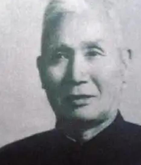 王劲哉写信给毛主席表示自己是光杆司令，问主席是否需要，毛主席随即派人专程前去接他