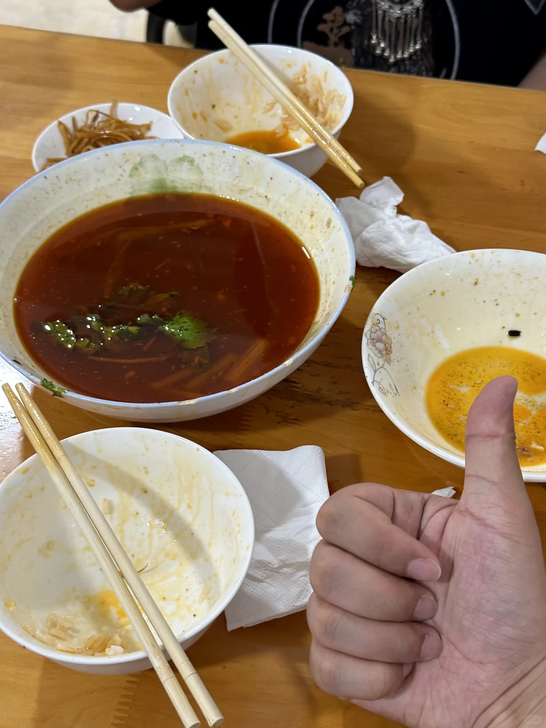 成都这家鸡汤冒菜真的没有对手。。