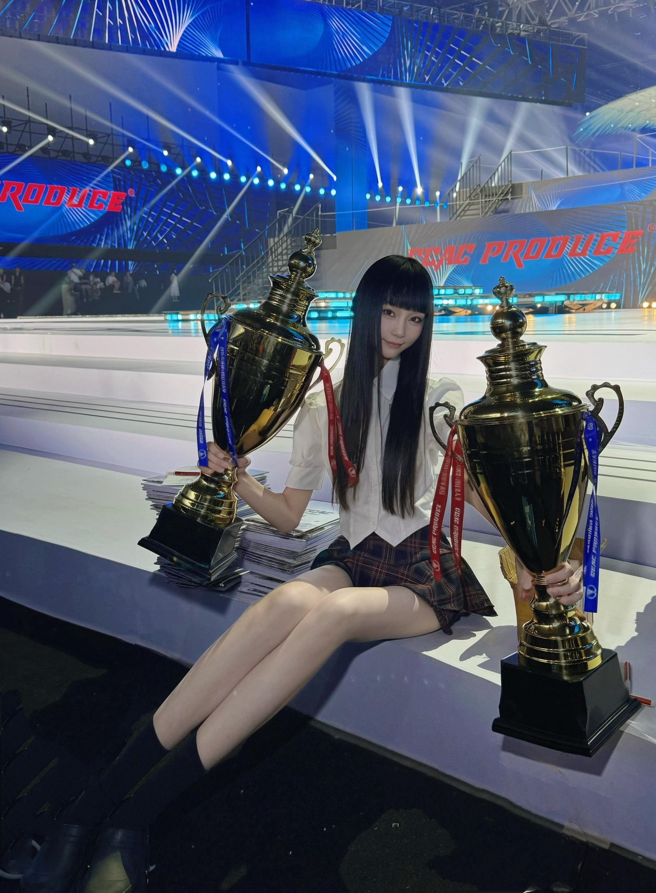我的人生是一场巨大的心想事成🏆奖杯到手
