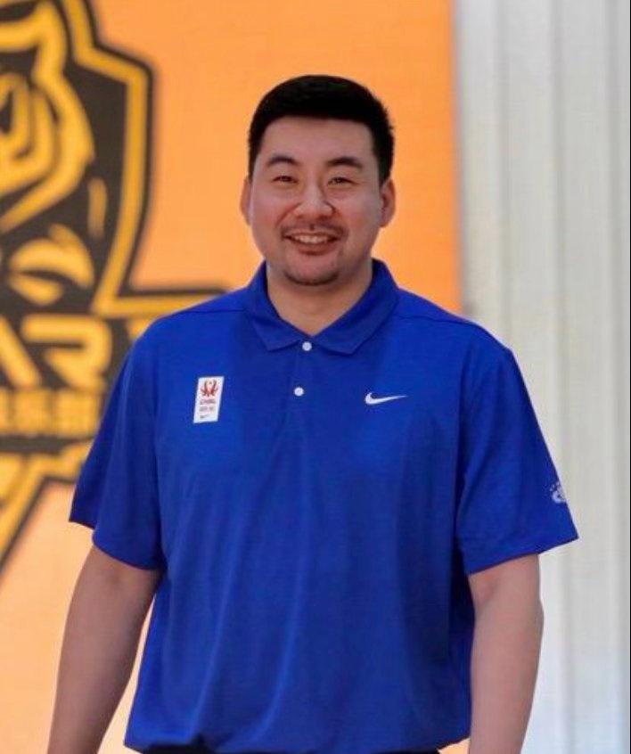 前辽宁男篮球员刘宗元加入辽宁男篮少年队担任教练，他球员时期曾为辽宁男篮出战过一个