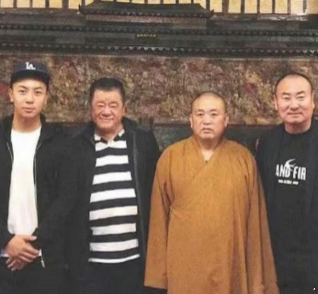 释小龙 居然是释永信徒弟，那这事也和人家没关系嘛[哆啦A梦害怕][哆啦A梦害怕]