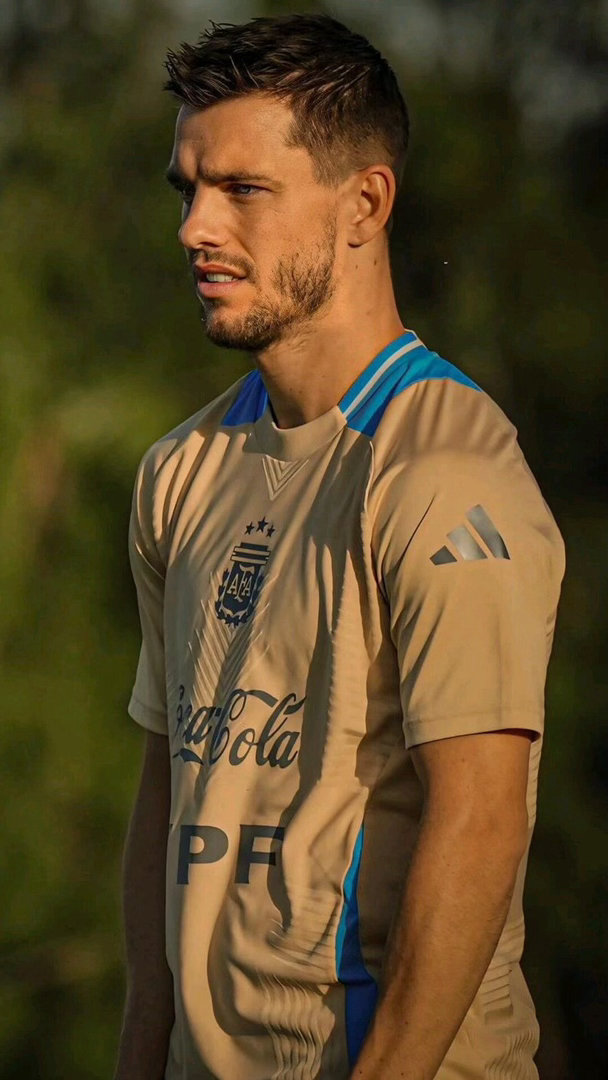 🚨🇦🇷乔瓦尼·洛塞尔索能否参加 2026 年世界杯仍存在很大的不确定性。距