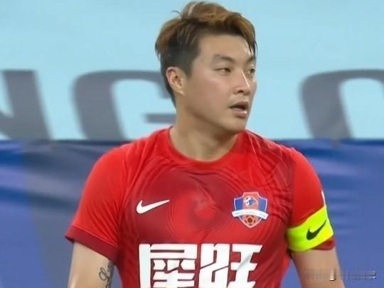 中超绯闻转会---廖均健…今天看到一则转会传闻还是令我挺差异的，说山东泰山有意梅